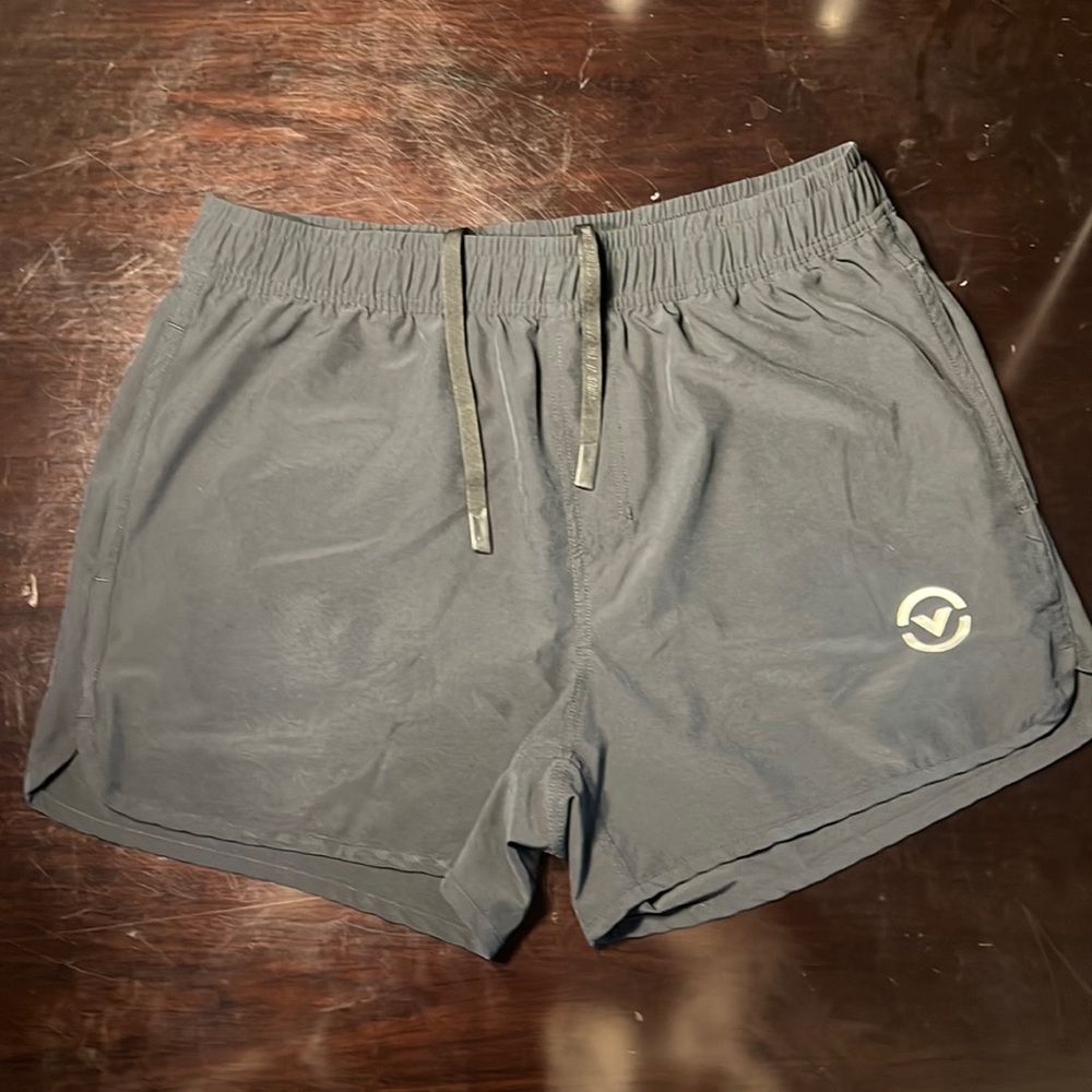 Men’s Virus International High Tide Shorts. Black